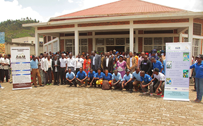 A group photo of health providers who participated in the Bandebereho training workshops in Rwanda.